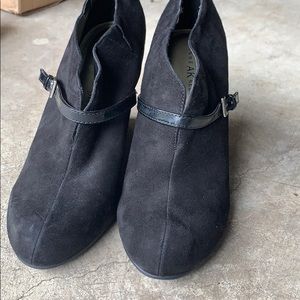 Anne Klein Slip on Black wedge